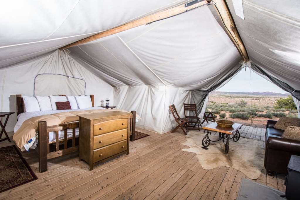 Under Canvas Moab Oda fotoğraf